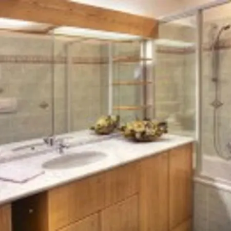 Barisetti Apartment *